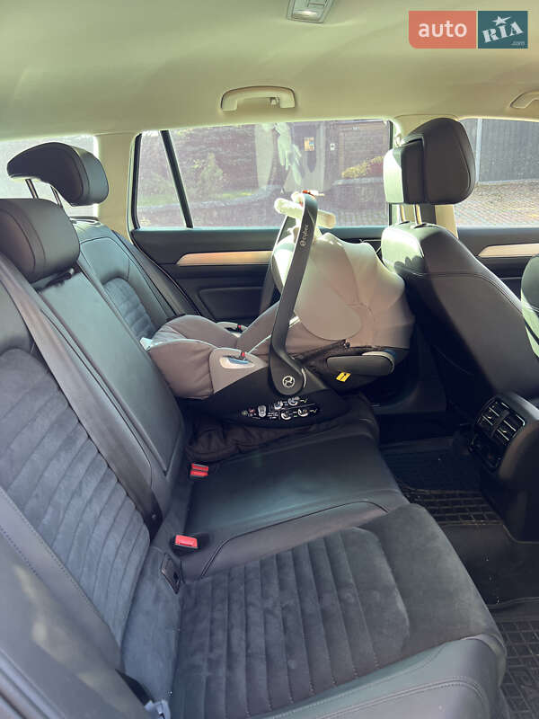 Універсал Volkswagen Passat 2015 в Києві