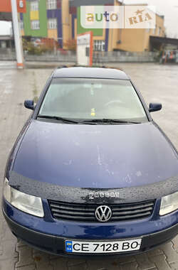 Седан Volkswagen Passat 2000 в Чернівцях