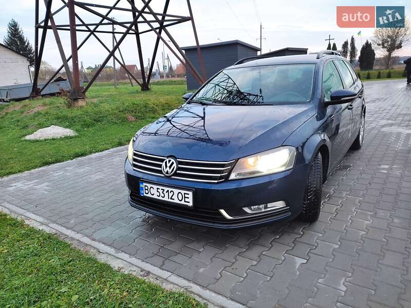 Універсал Volkswagen Passat 2011 в Львові