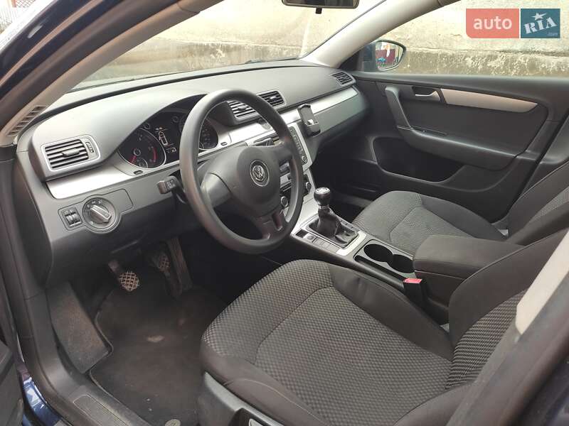 Універсал Volkswagen Passat 2011 в Львові