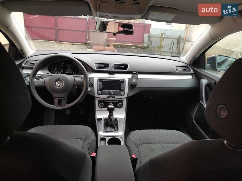 Універсал Volkswagen Passat 2011 в Львові