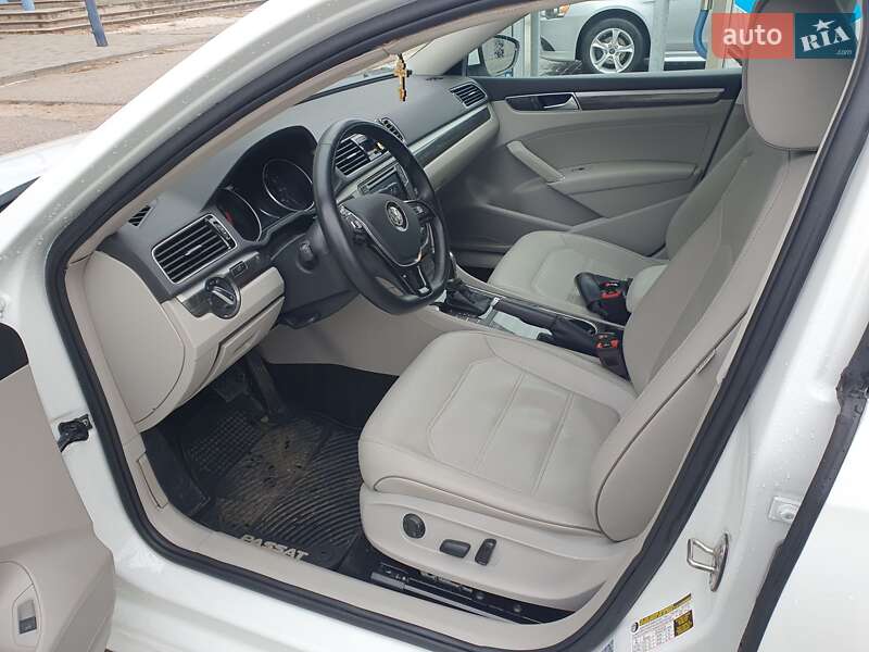 Седан Volkswagen Passat 2018 в Макарове