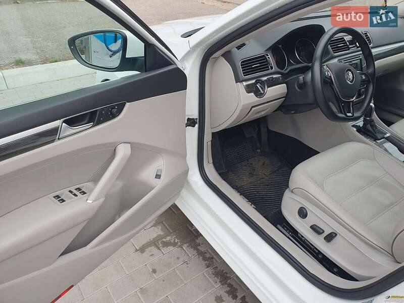 Седан Volkswagen Passat 2018 в Макарове