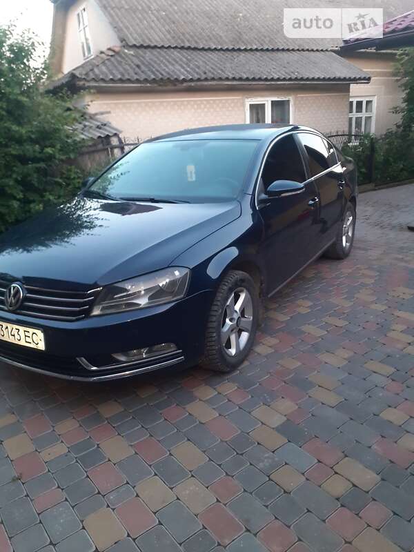 Седан Volkswagen Passat 2011 в Залещиках