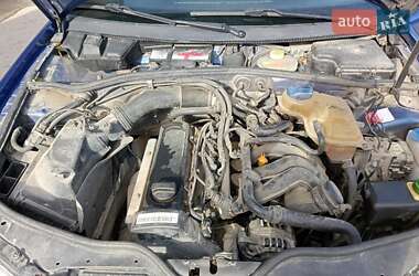 Седан Volkswagen Passat 1999 в 