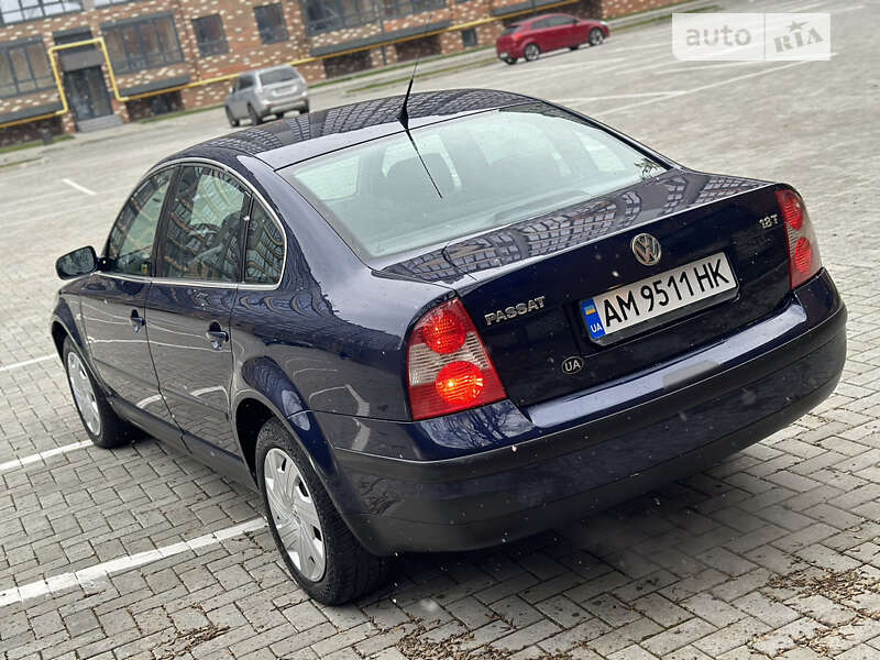 Седан Volkswagen Passat 2001 в Житомирі