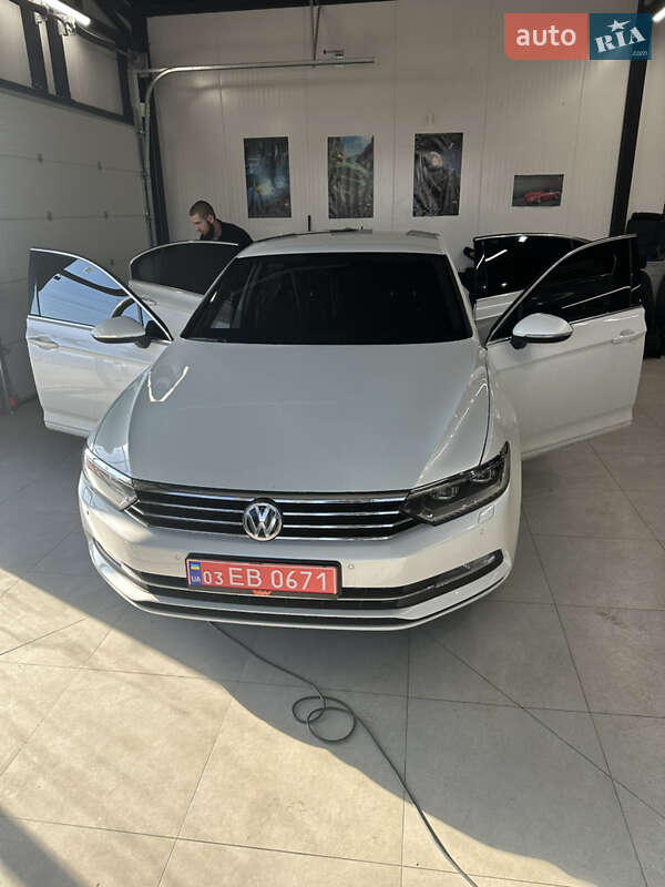 Седан Volkswagen Passat 2018 в Мукачево