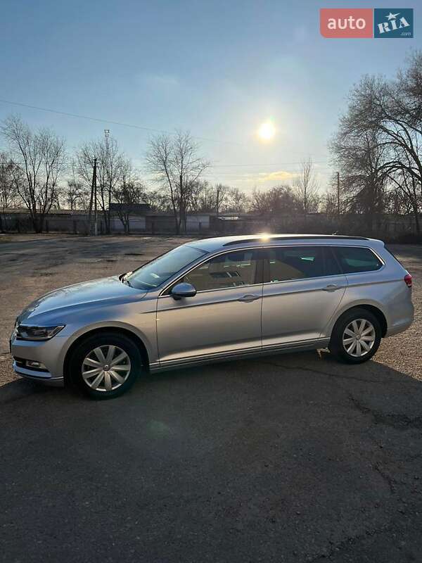 Универсал Volkswagen Passat 2015 в Полтаве