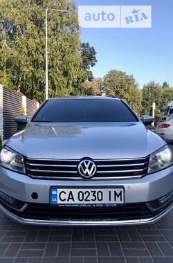 Универсал Volkswagen Passat 2010 в Киеве