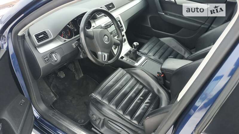 Универсал Volkswagen Passat 2011 в Овруче