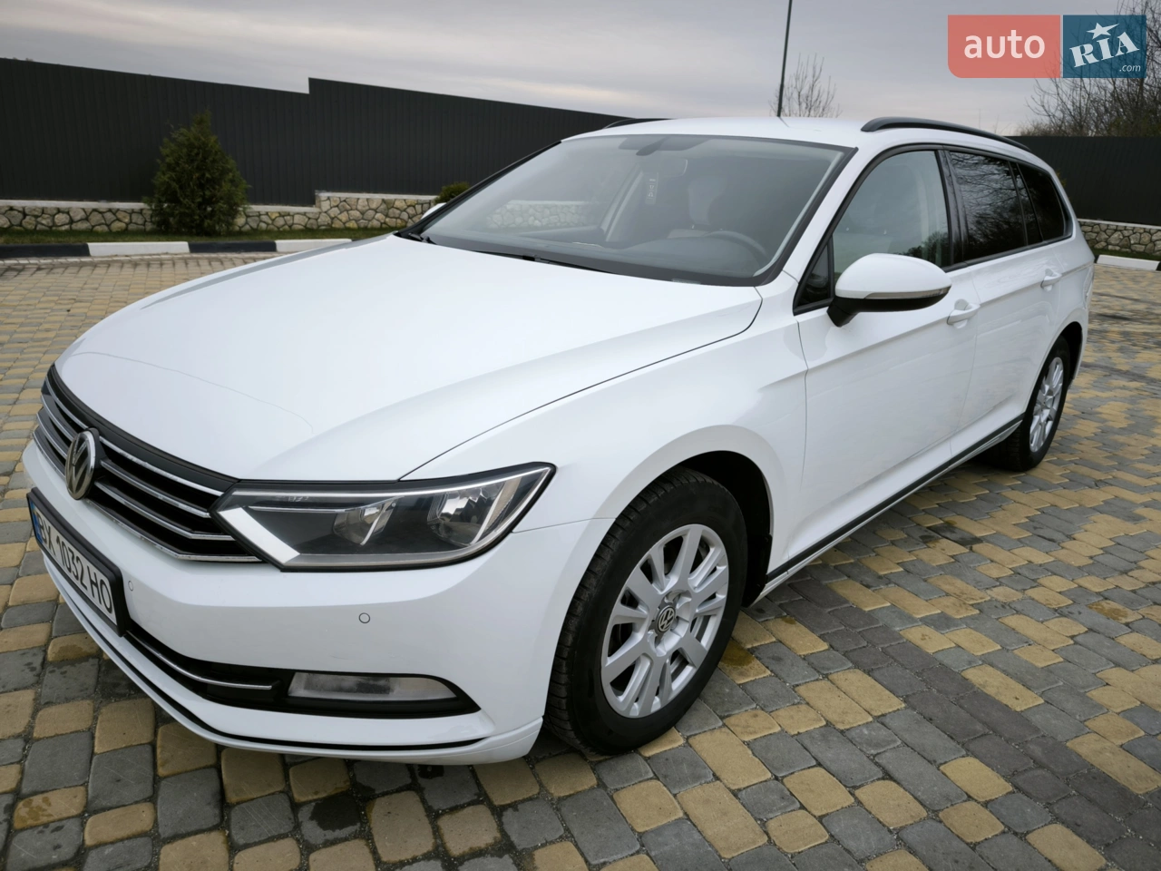 2016 Volkswagen Passat - мініатюра 14