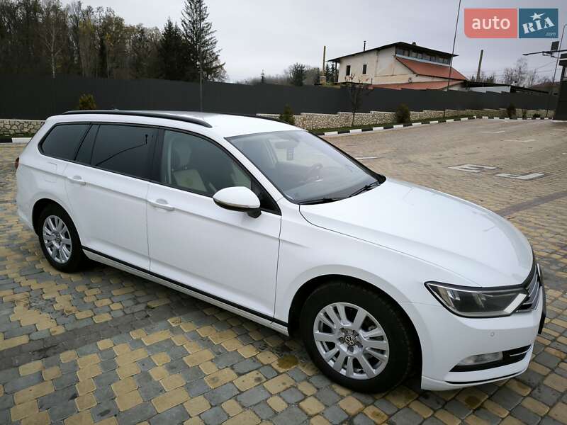 Універсал Volkswagen Passat 2015 в Дунаївцях
