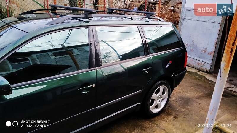 Седан Volkswagen Passat 1998 в Вознесенске