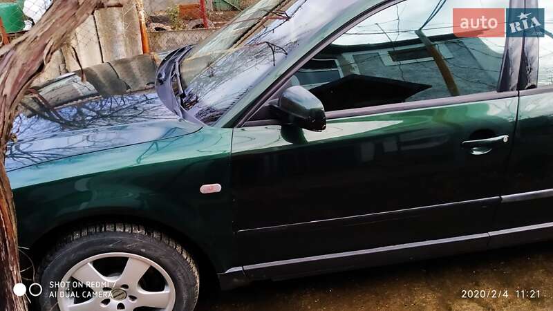 Седан Volkswagen Passat 1998 в Вознесенске