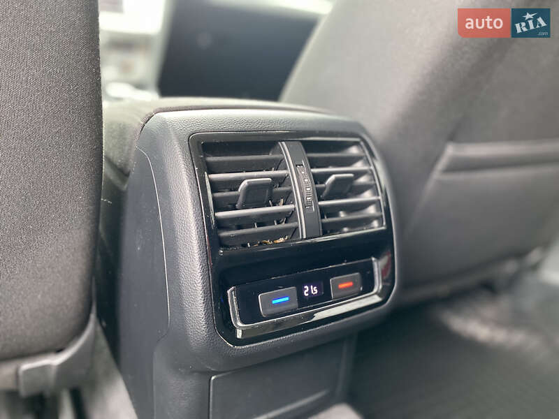 Универсал Volkswagen Passat 2015 в Умани