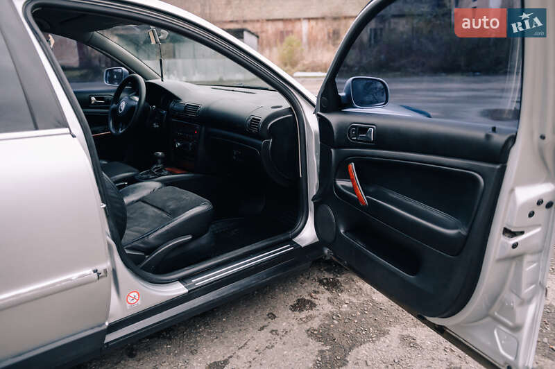 Универсал Volkswagen Passat 2003 в Вижнице