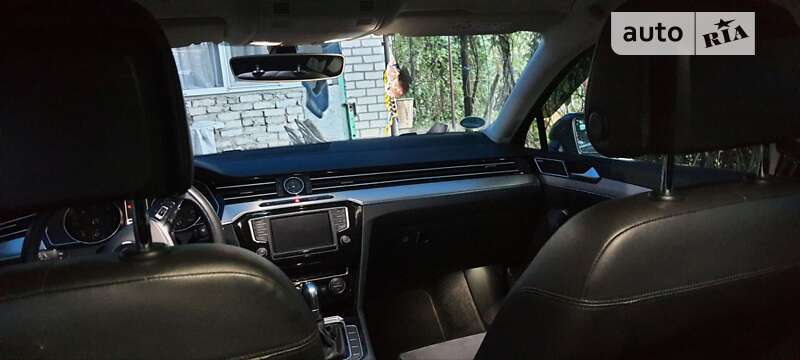 Универсал Volkswagen Passat 2015 в Кривом Роге