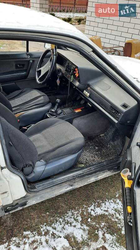 Універсал Volkswagen Passat 1986 в Ратному фото 5 Універсал Volkswagen Passat 1986 в Ратному
