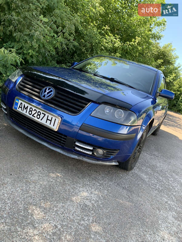 Седан Volkswagen Passat 2002 в Житомирі