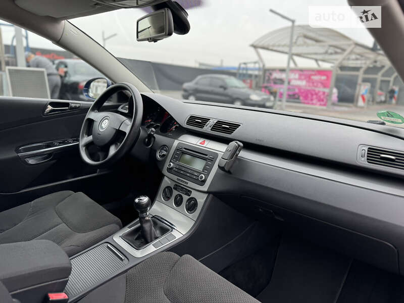 Универсал Volkswagen Passat 2006 в Днепре