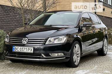 Седан Volkswagen Passat 2012 в 
