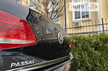 Седан Volkswagen Passat 2012 в 