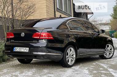 Седан Volkswagen Passat 2012 в 