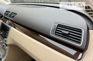 Седан Volkswagen Passat 2012 в 