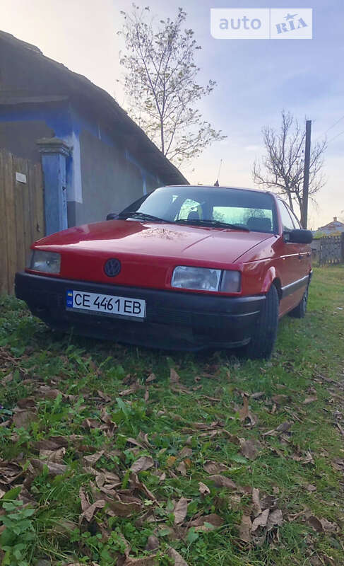 Седан Volkswagen Passat 1993 в Черновцах