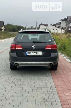 Универсал Volkswagen Passat 2012 в Львове