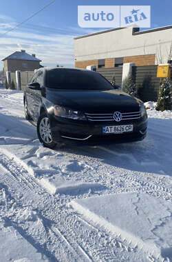 Седан Volkswagen Passat 2012 в Івано-Франківську