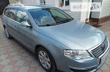 Универсал Volkswagen Passat 2010 в Житомире