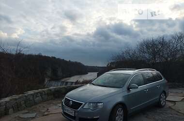 Универсал Volkswagen Passat 2010 в Житомире