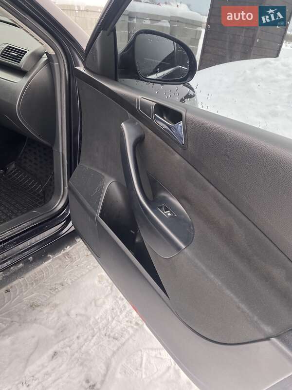 Универсал Volkswagen Passat 2006 в Любомле