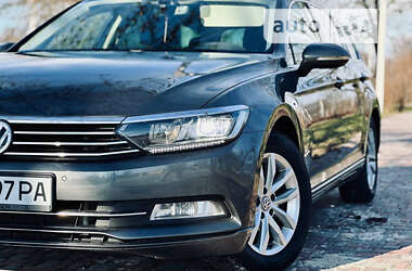 Универсал Volkswagen Passat 2015 в Кропивницком