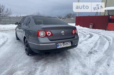 Седан Volkswagen Passat 2005 в Кам'янці-Бузькій