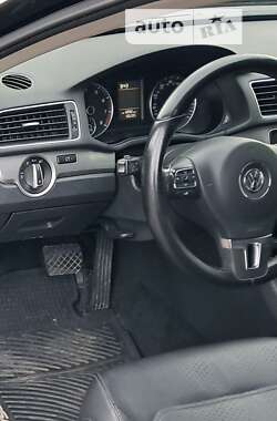 Седан Volkswagen Passat 2015 в Обухові