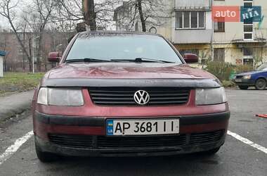 Седан Volkswagen Passat 1998 в Запорожье