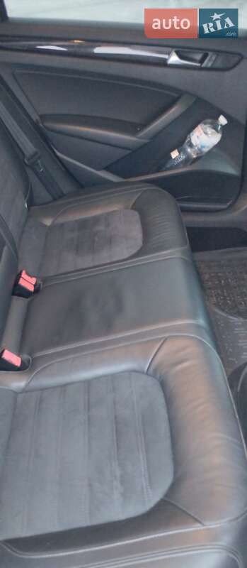 Седан Volkswagen Passat 2013 в Баранівці