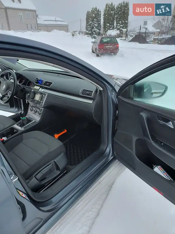 Volkswagen Passat 2012 VIN WVWZZZ3CZDE006204 фото оголошення 5 з 48