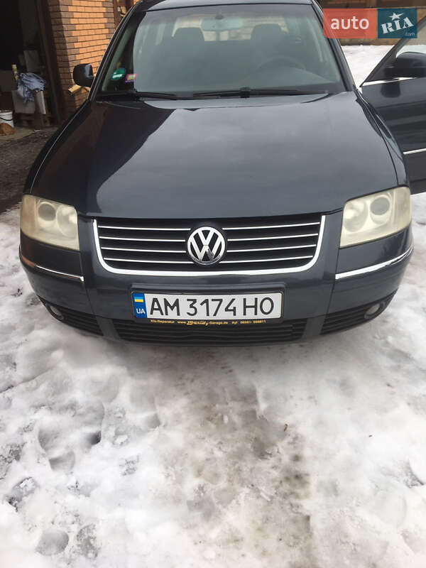 Универсал Volkswagen Passat 2003 в Житомире