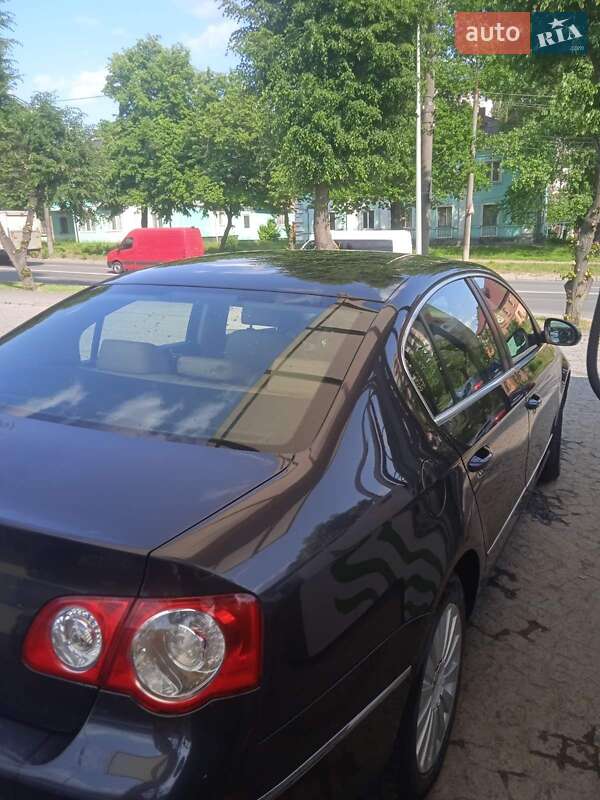 Седан Volkswagen Passat 2006 в Хмельницком