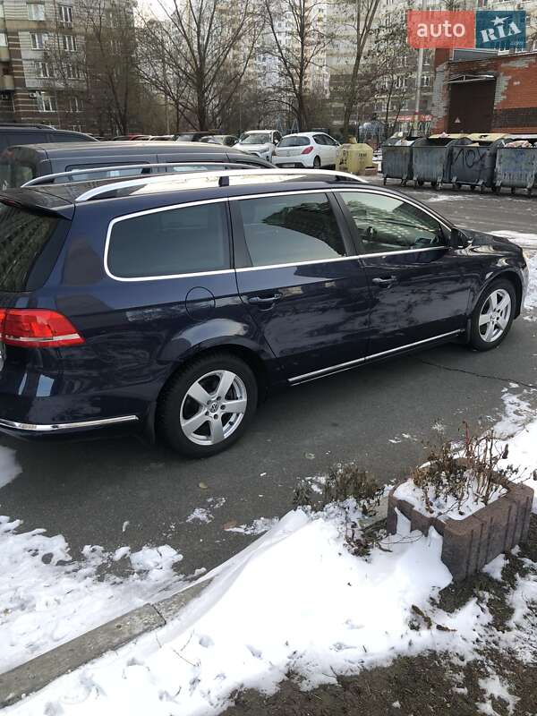 Универсал Volkswagen Passat 2013 в Киеве