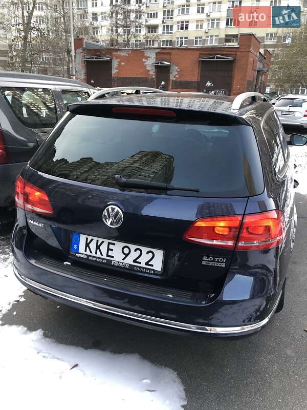 Универсал Volkswagen Passat 2013 в Киеве
