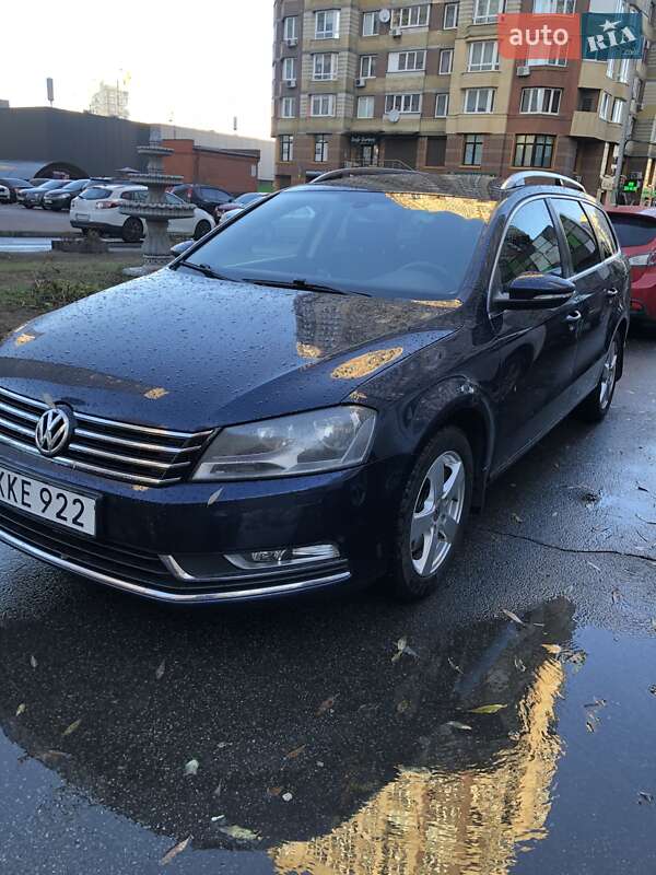 Универсал Volkswagen Passat 2013 в Киеве