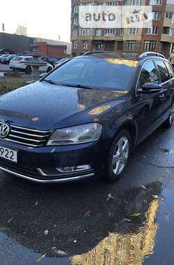 Универсал Volkswagen Passat 2013 в Киеве