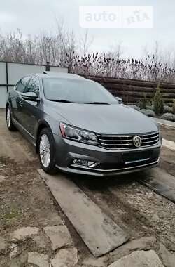 Седан Volkswagen Passat 2016 в 