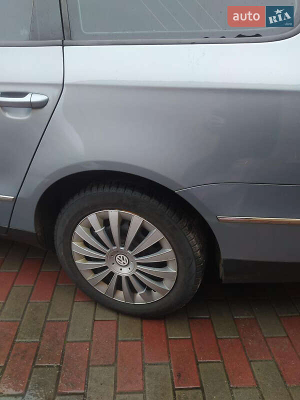 Універсал Volkswagen Passat 2009 в Хмельницькому