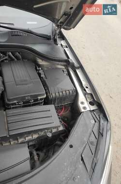 Универсал Volkswagen Passat 2014 в 