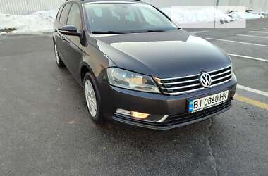 Універсал Volkswagen Passat 2011 в Полтаві